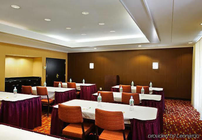 Courtyard Wilmington Brandywine Hotel Exterior photo